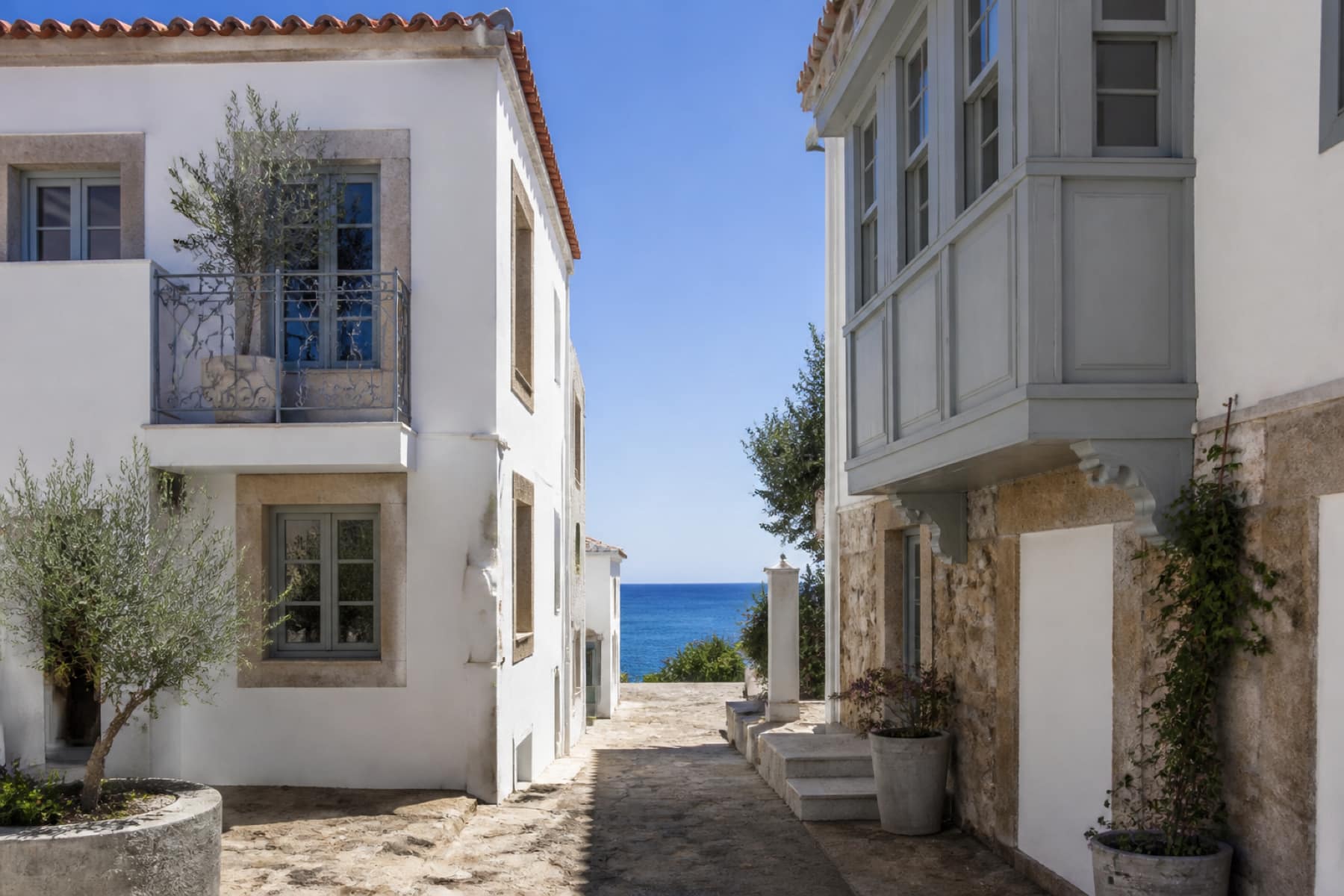 Cunda Adası lojman tadilat ve onarım işi